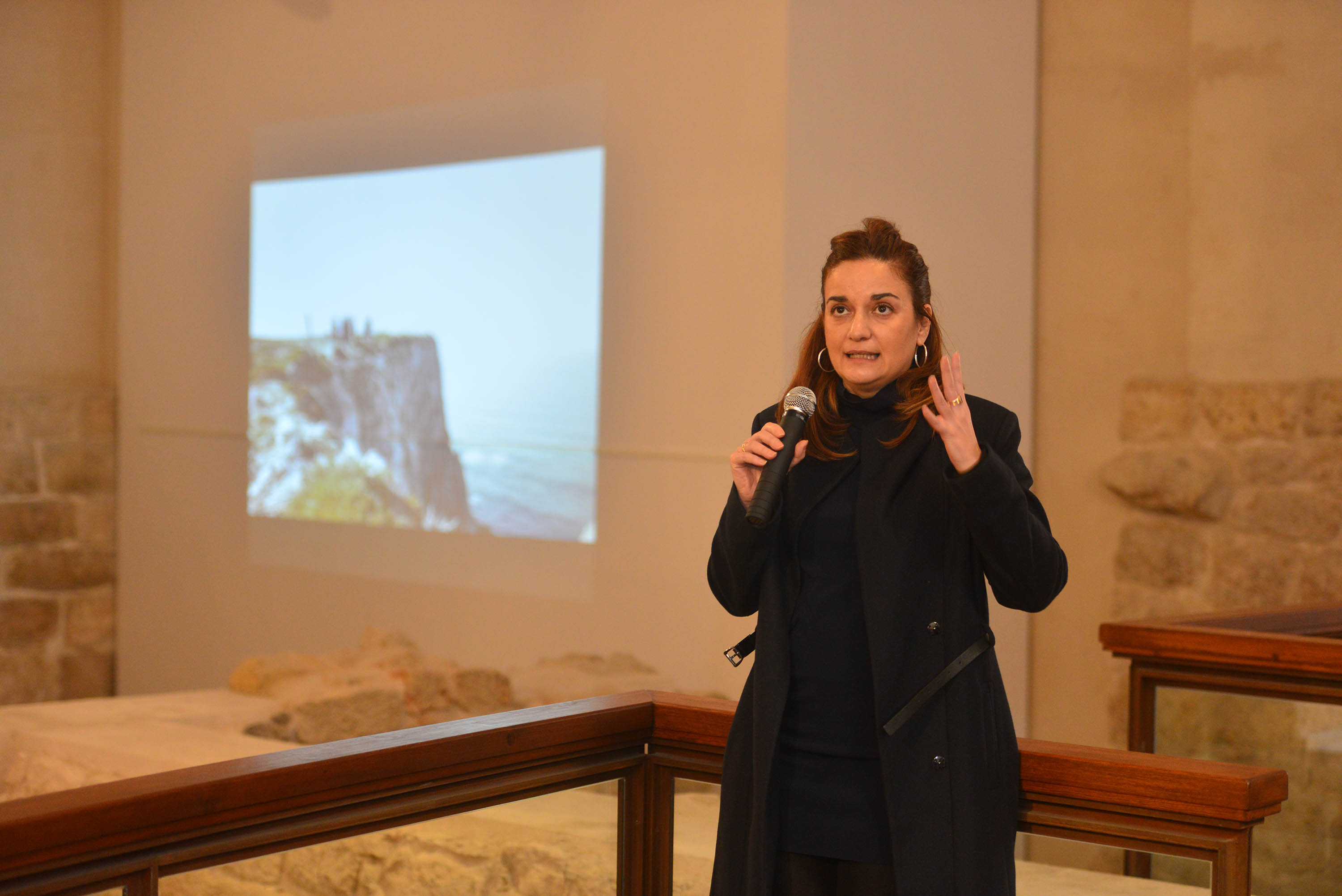 Ana Marcos se alza con el I Premio de Creación Contemporánea MCIP