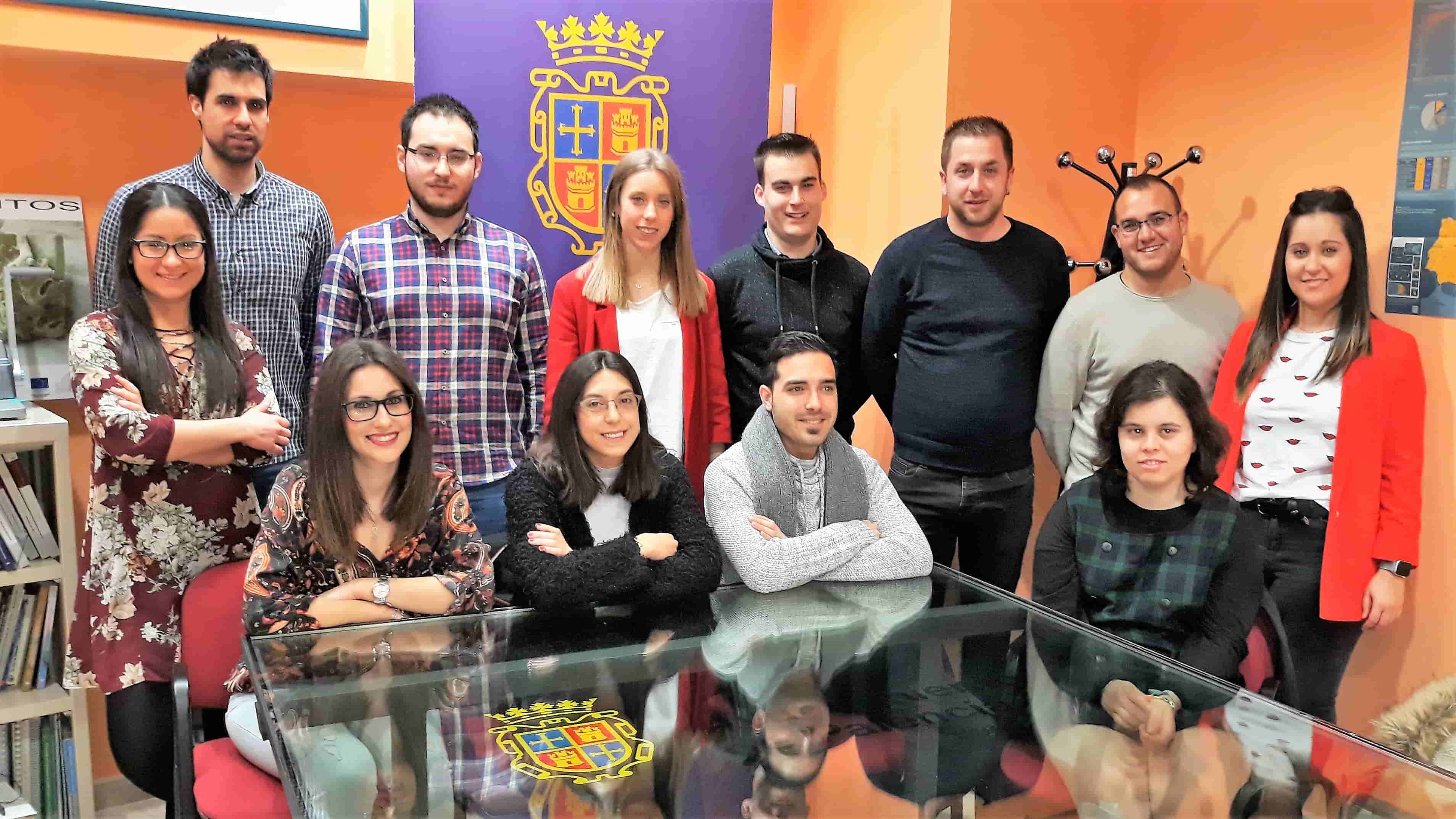 13 jóvenes palentinos refuerzan los servicios municipales con el Plan de Empleo Juvenil
