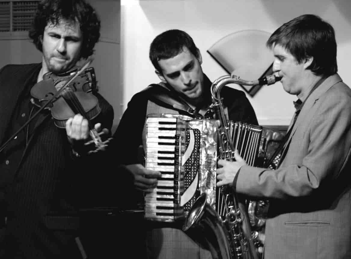 Fetén Fetén & Miguel Malla llevarán la frescura de su concierto ‘3yJazz’ a las ‘Puestas de sol’