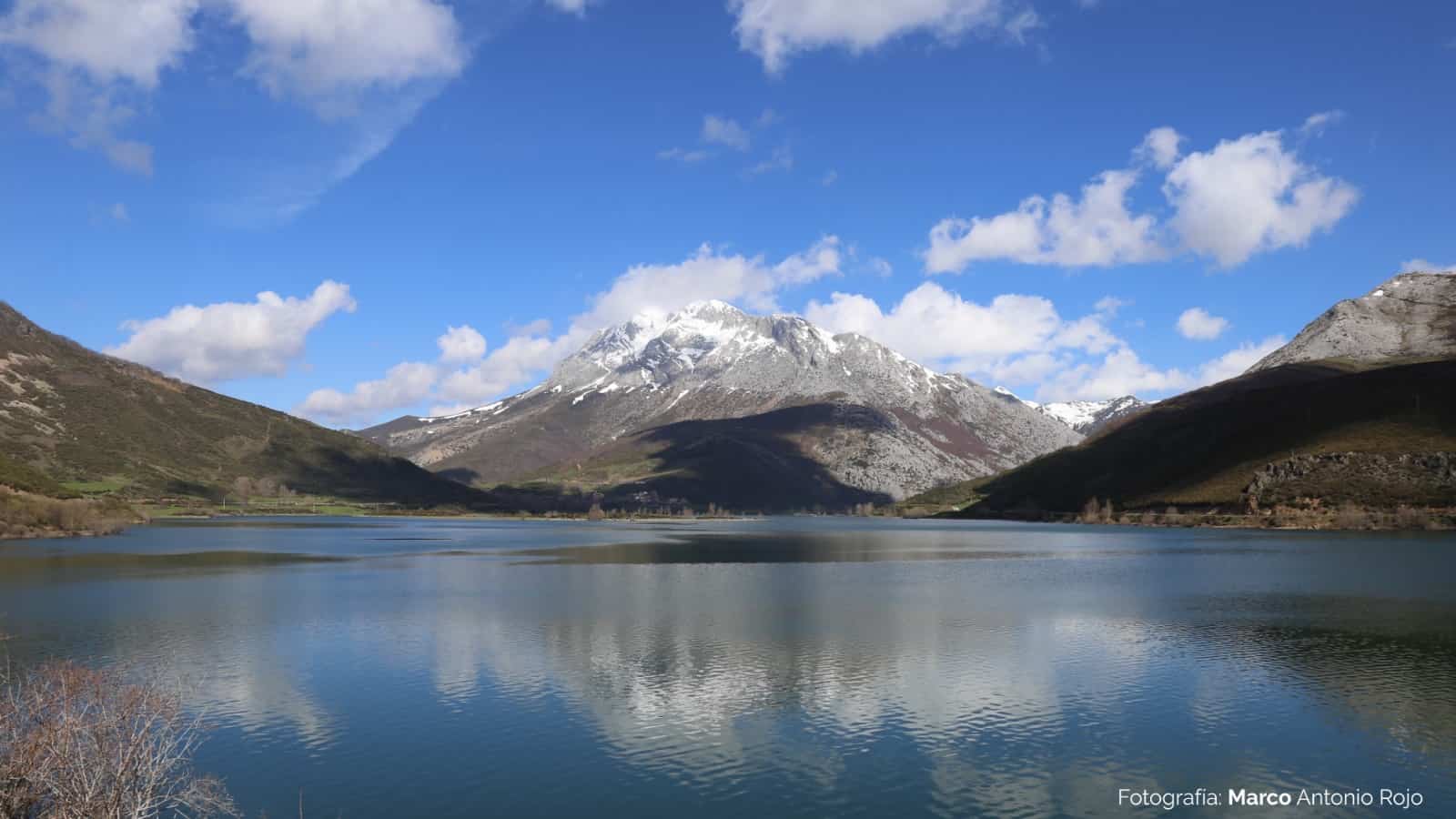 Pico Espigüete, la pirámide blanca de la Montaña Palentina