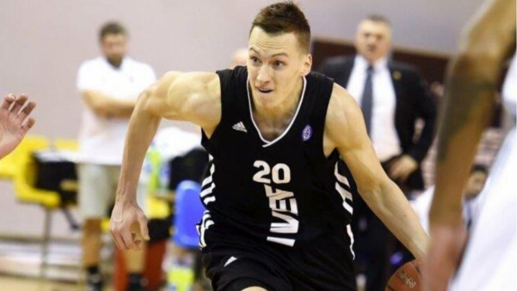 Kaspars Vecvagars llega al Chocolates Trapa Palencia