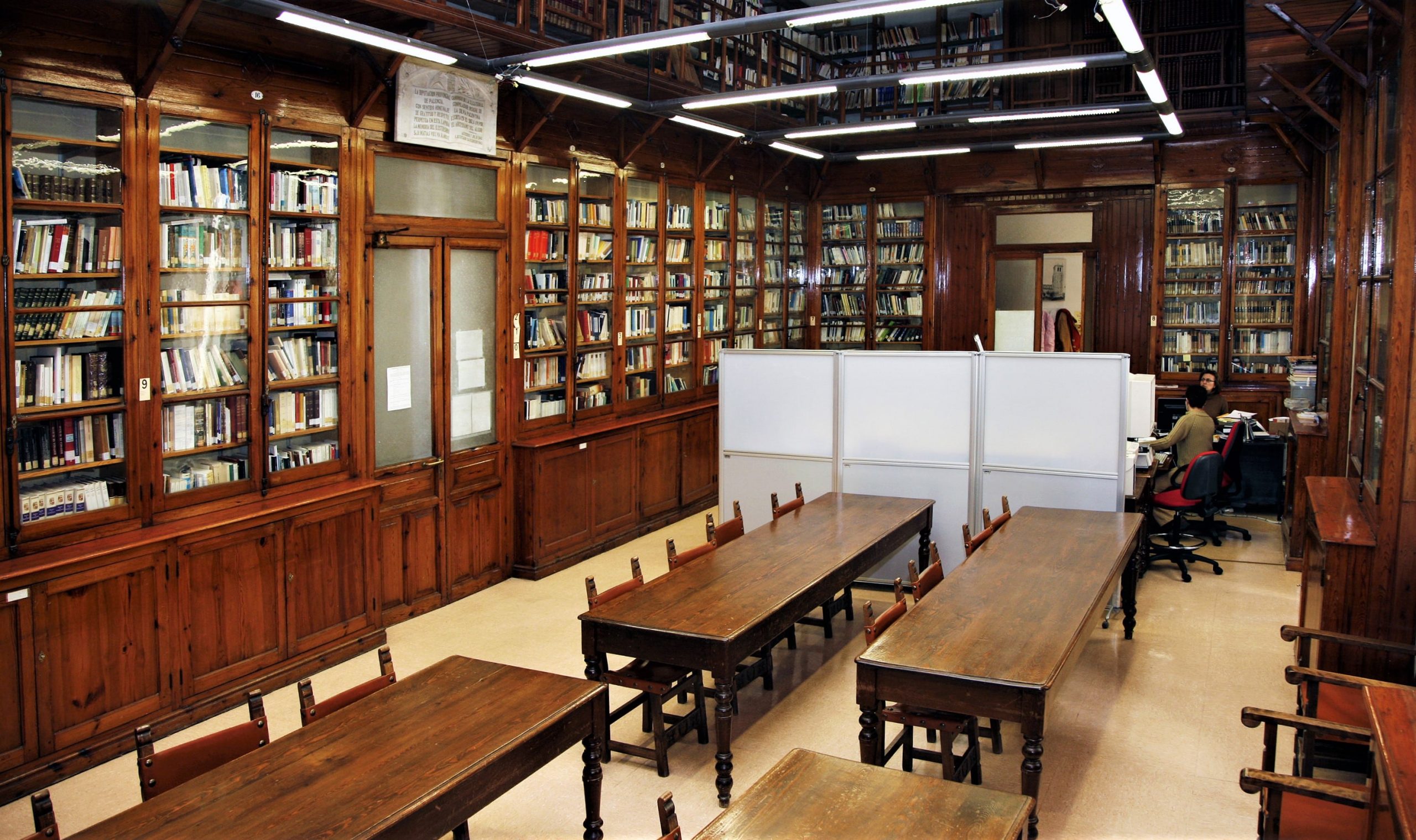 La biblioteca de la Diputación de Palencia cierra al público temporalmente