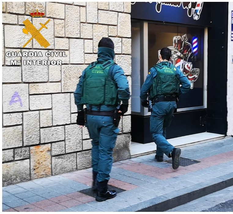La Guardia Civil desarticula una importante organización criminal dedicada a la venta de droga en la capital de Palencia