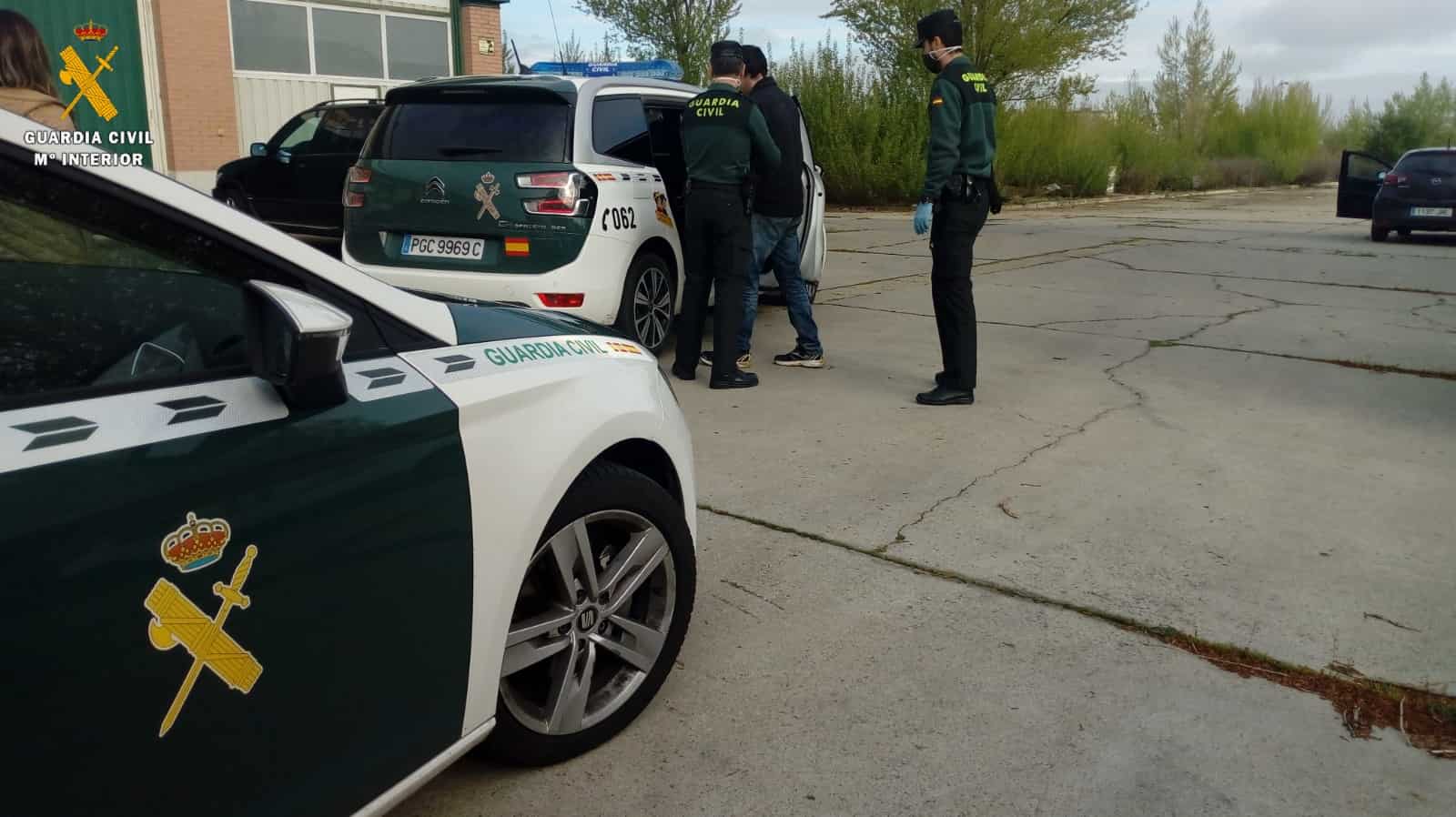 La Guardia Civil detiene a un hombre como supuesto autor de dos robos en Villamuriel de Cerrato