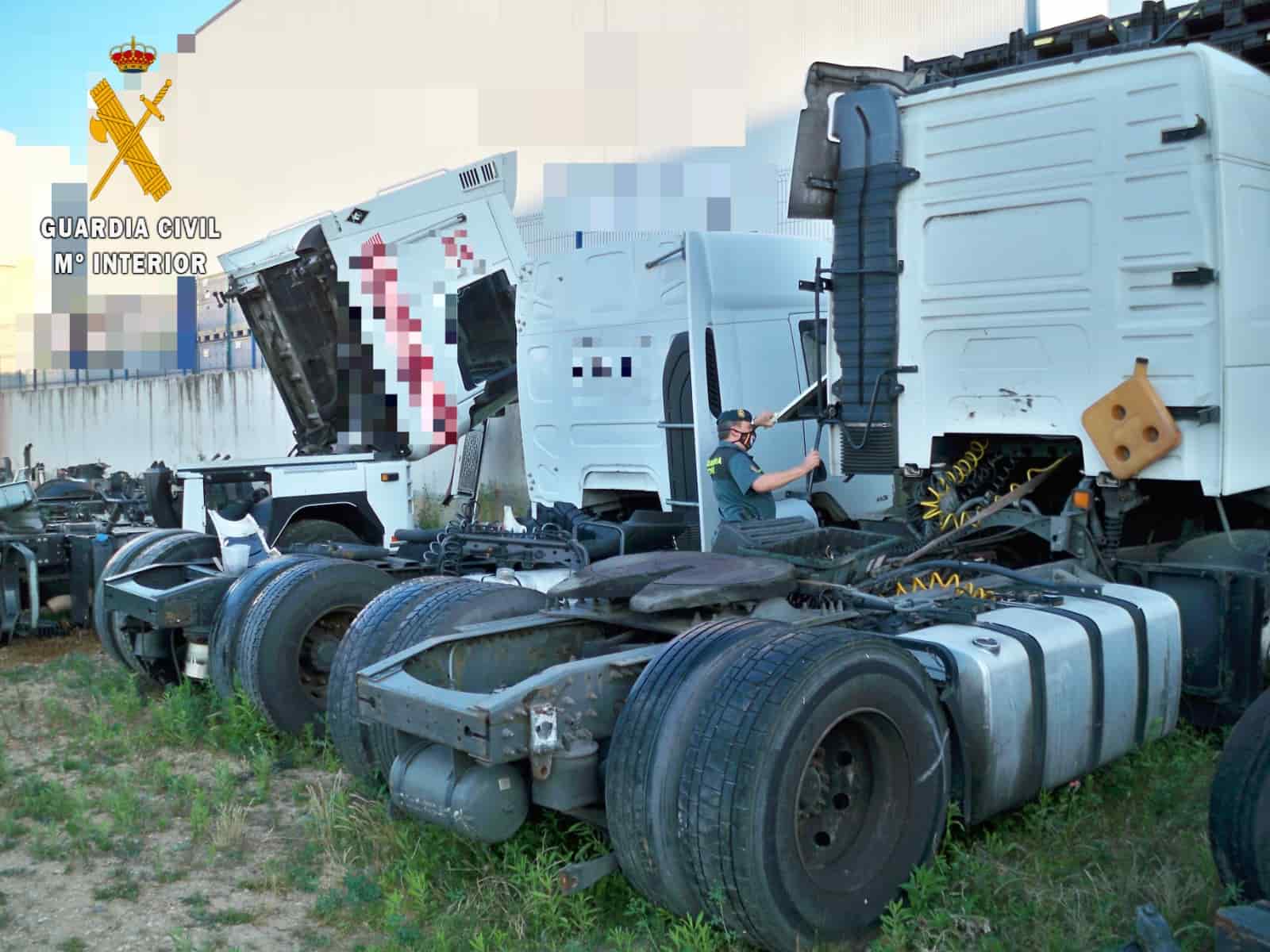 La Guardia Civil investiga a tres personas, por supuesto delito de receptación vehículos