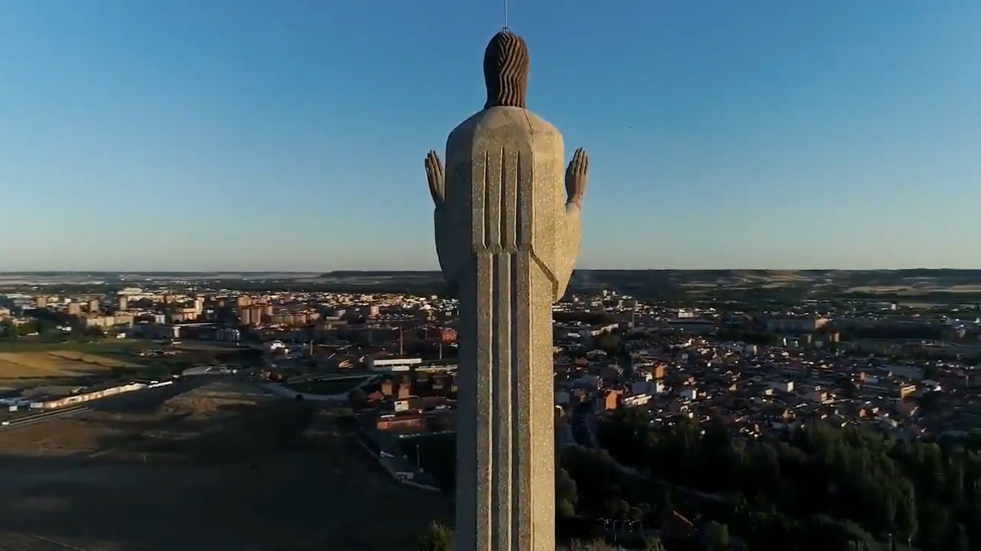 El Cristo más alto de España protagonizará un espectáculo visual nunca visto en Palencia
