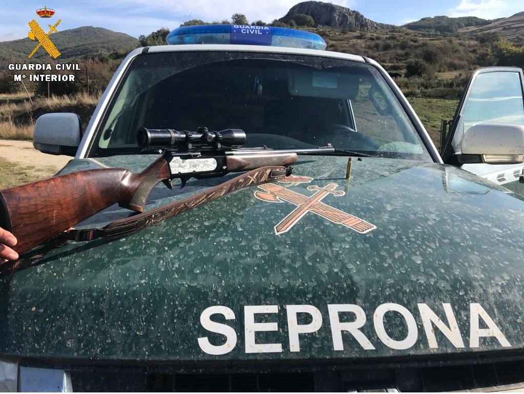 Sorprendidos “in fraganti” dos cazadores furtivos en la Montaña Palentina