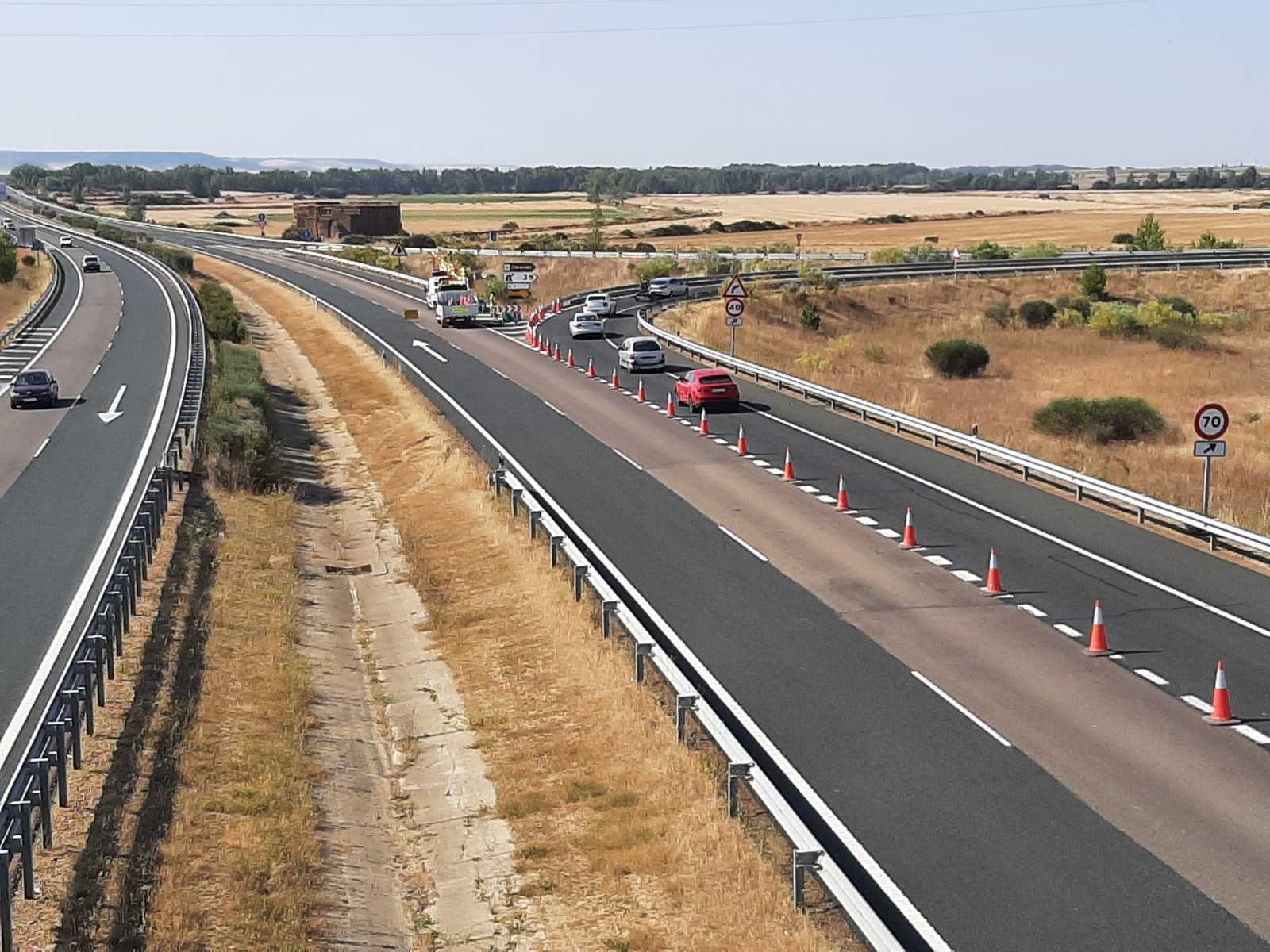 Una incidencia de un viaducto corta la A-67 en sentido Palencia a la altura de Frómista