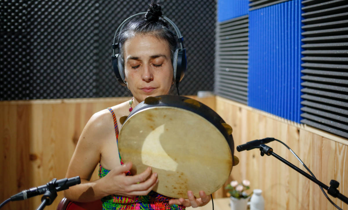 Palencia vive una velada de Raíz Sonora con la artista y divulgadora Raquel Cruces