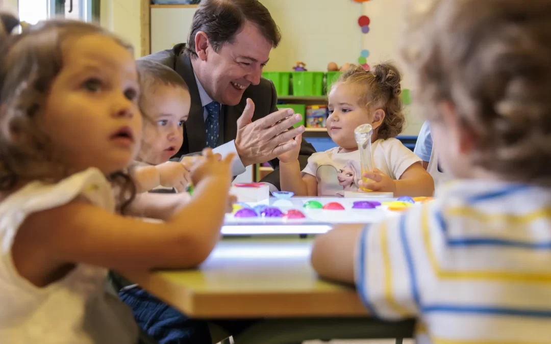 La Junta implantará la educación gratuita para los niños de 1 a 2 años