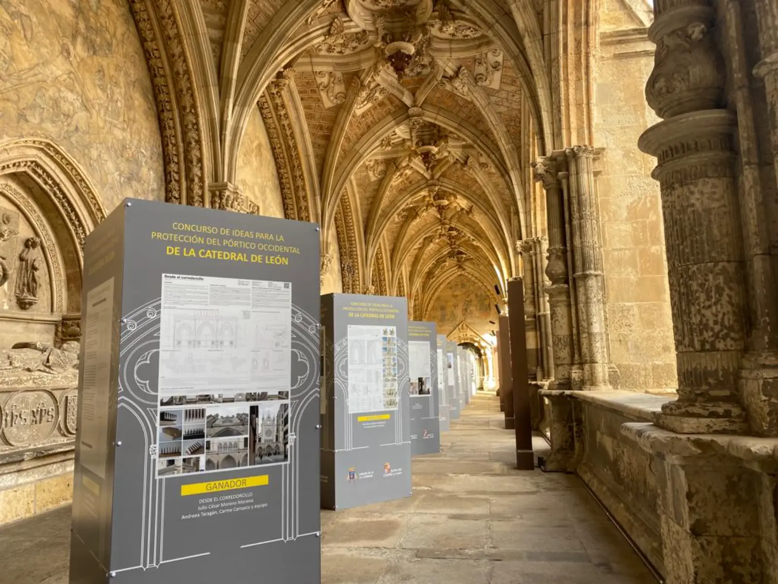Exposición Concurso de ideas Pórtico Catedral de León