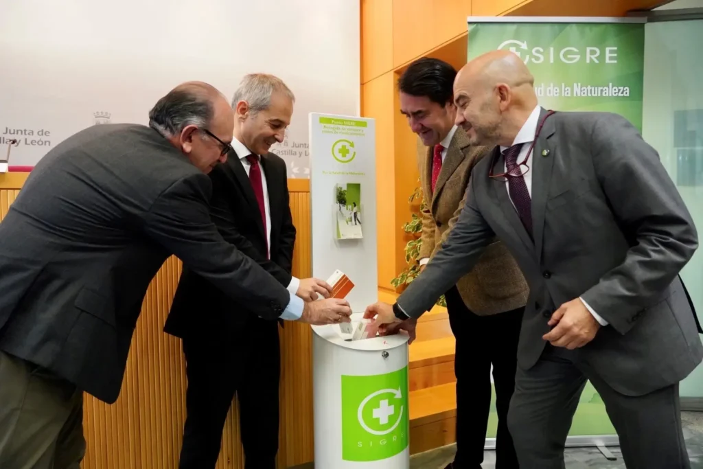 La Junta y SIGRE celebran los 20 años en Castilla y León del proyecto colaborativo farmacéutico