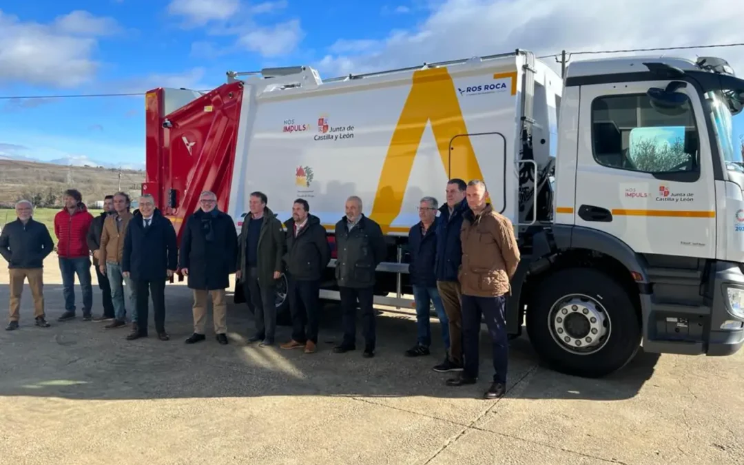 Un nuevo camión para modernizar la recogida de residuos en la Mancomunidad Noroeste de Burgos