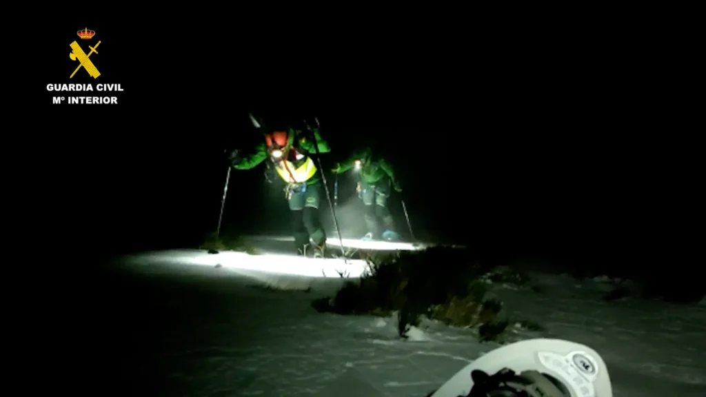 La Guardia Civil rescata el cadáver de un montañero en el Pico Curavacas
