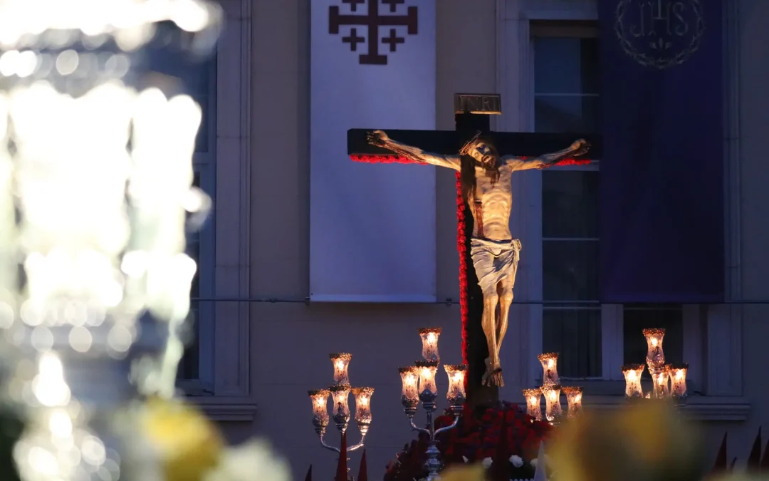 Procesión del Santo Vía Crucis de la Misericordia