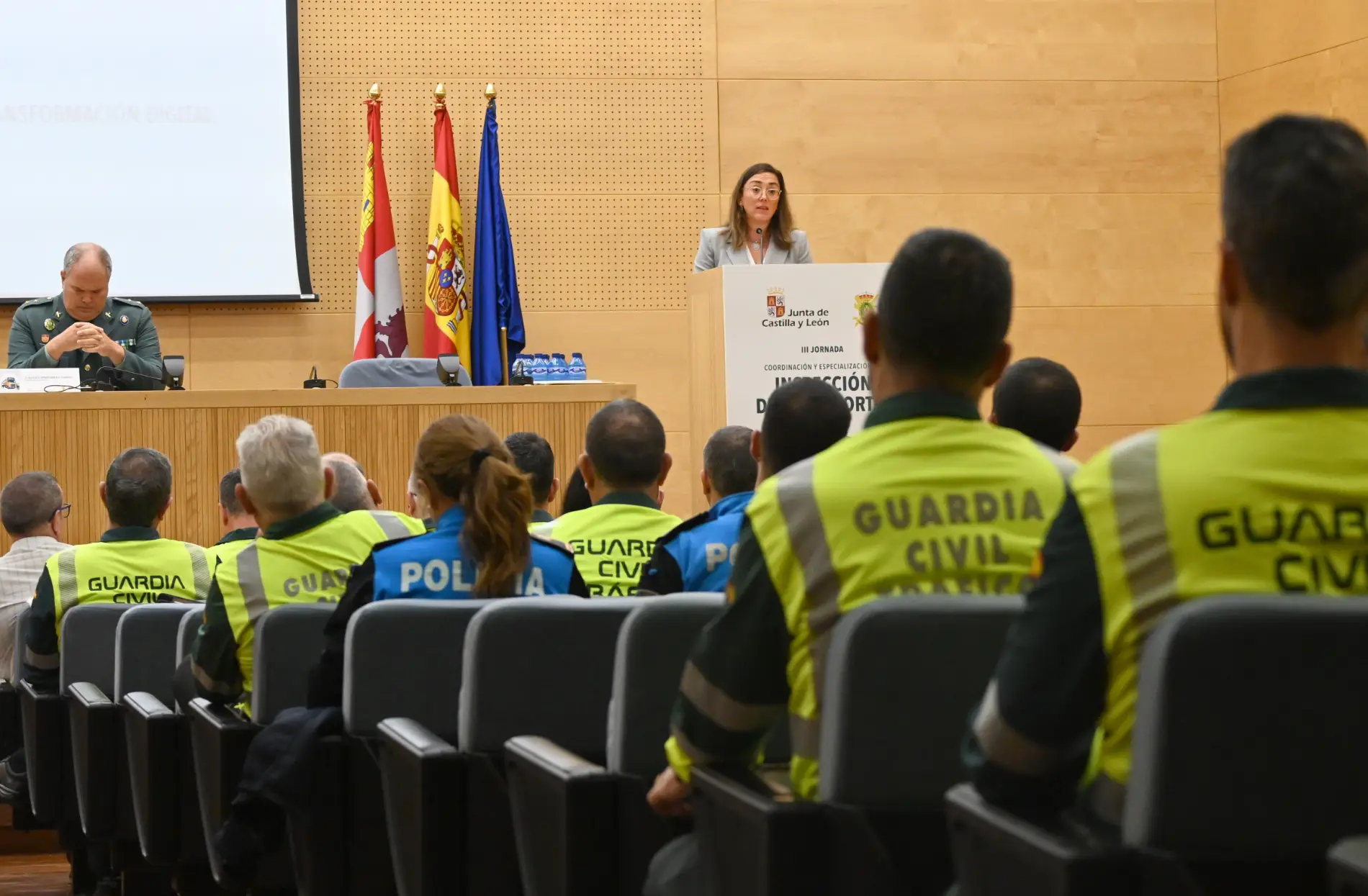 Junta y Guardia Civil refuerzan el Plan de Inspección del Transporte