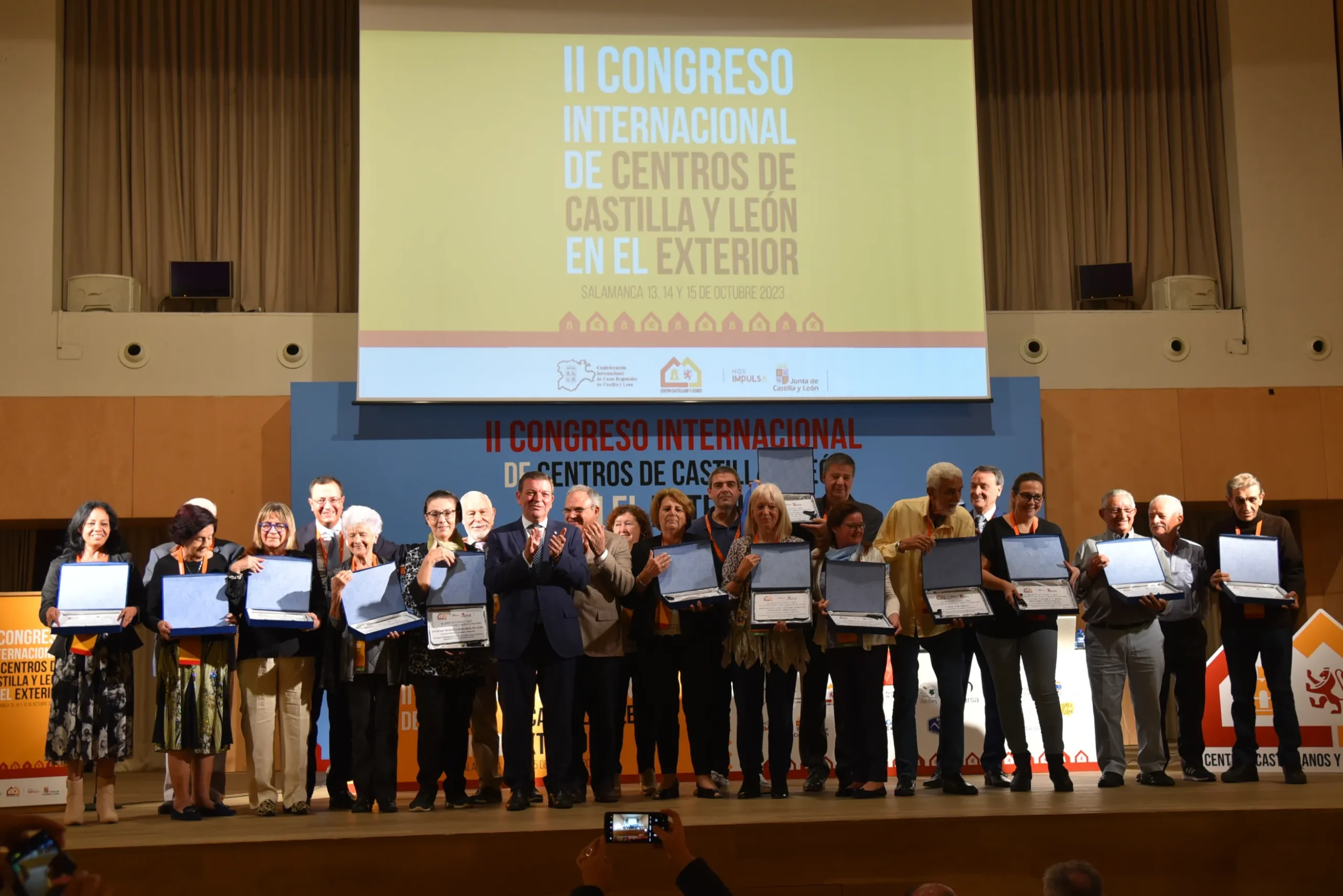 La Junta impulsa una red para proyectar la Comunidad a nivel internacional