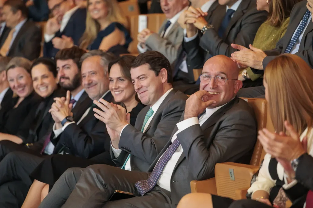 Fernández Mañueco destaca el potencial de Castilla y León en los XI Premios La Posada