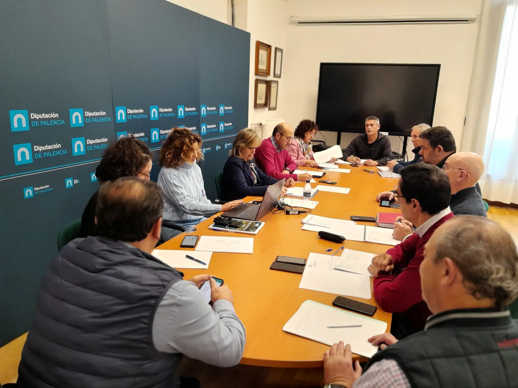 La Comisión de Hacienda de la Diputación de Palencia dictamina el presupuesto de 2024