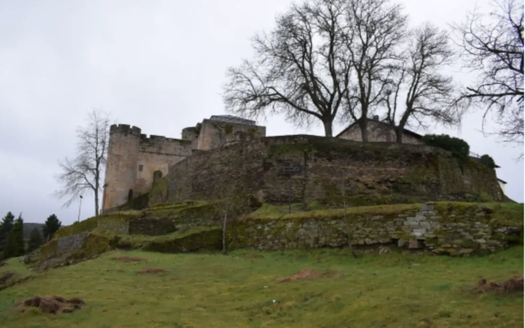 Avanzan las obras de restauración en la Muralla del Mariquillo de Puebla de Sanabria
