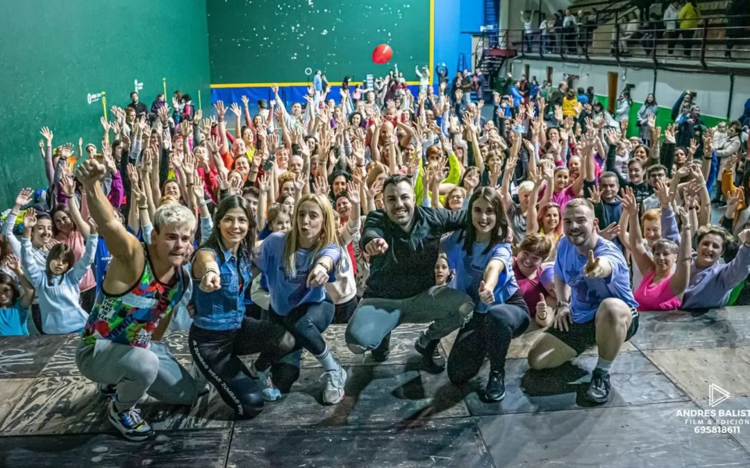 GALERÍA | 300 palentinos bailando contra la leucemia