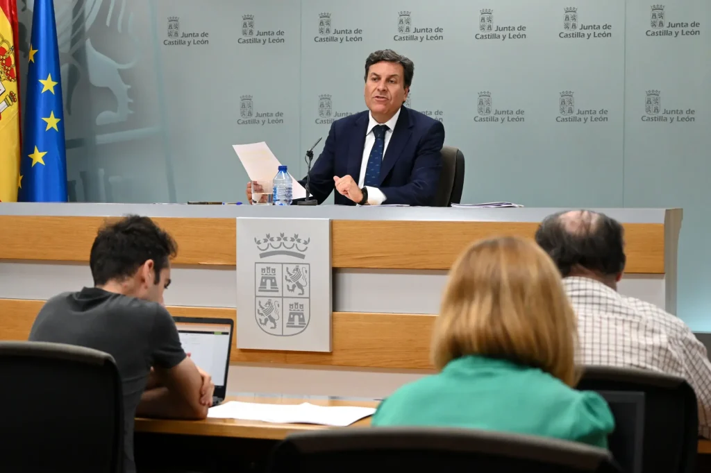 La Junta apoya la participación de los deportistas en edad escolar en los Campeonatos de España 2024