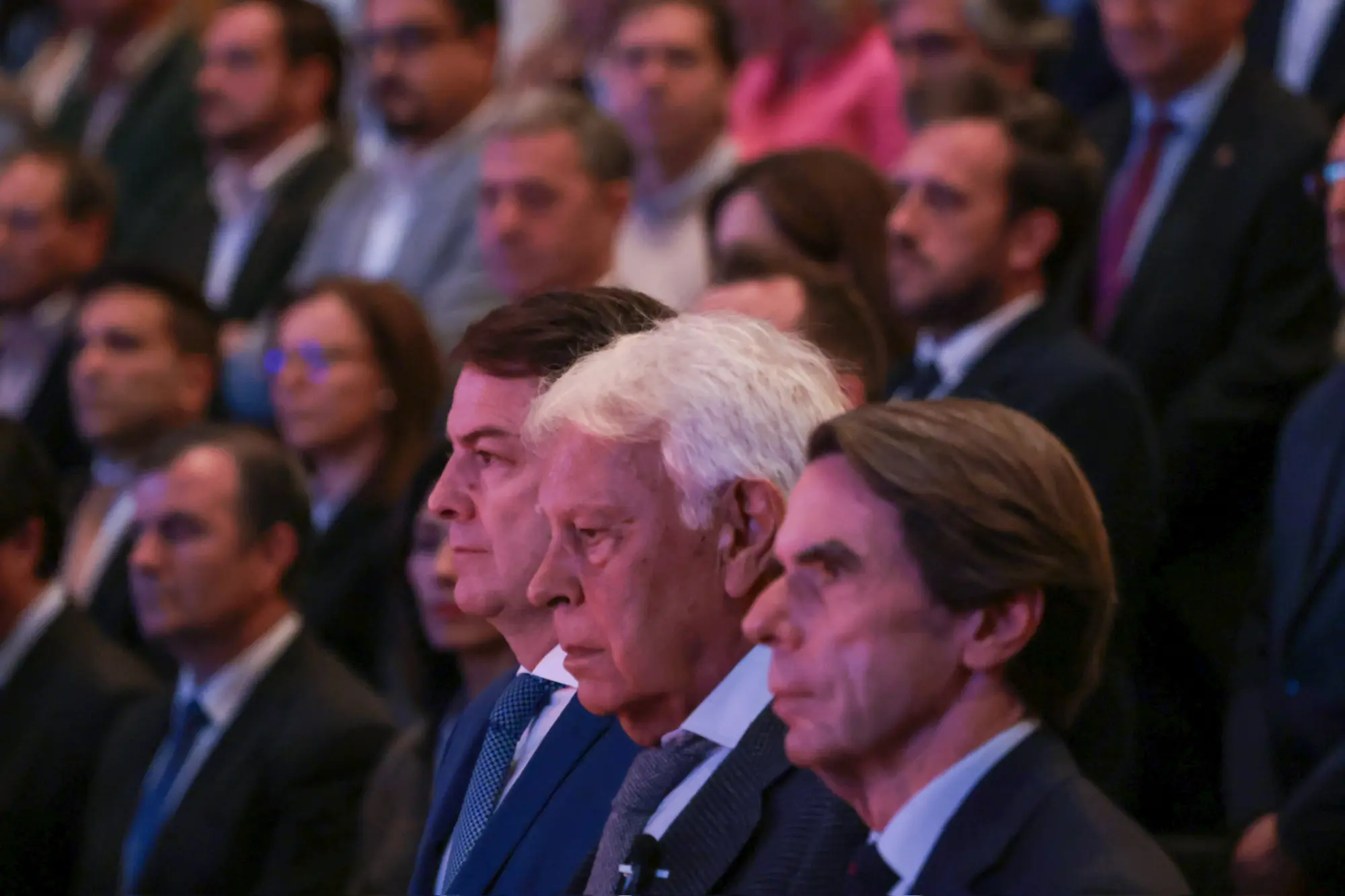 Mañueco destaca el orgullo de Castilla y León al recordar a Adolfo Suárez Mañueco destaca el orgullo de Castilla y León al recordar a Adolfo Suárez