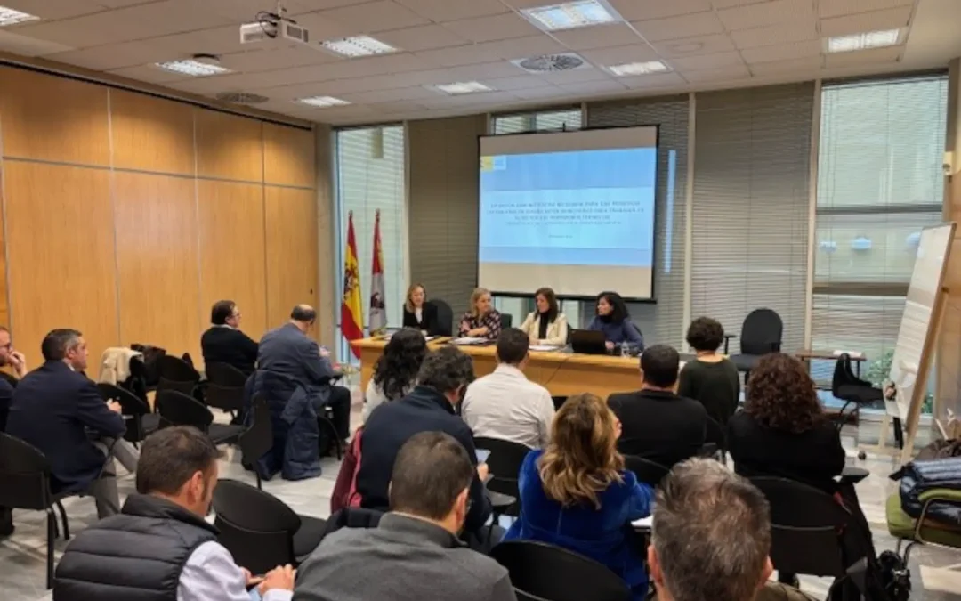Junta, Gobierno y DGT presentan una guía para agilizar la incorporación de conductores de terceros países al sector