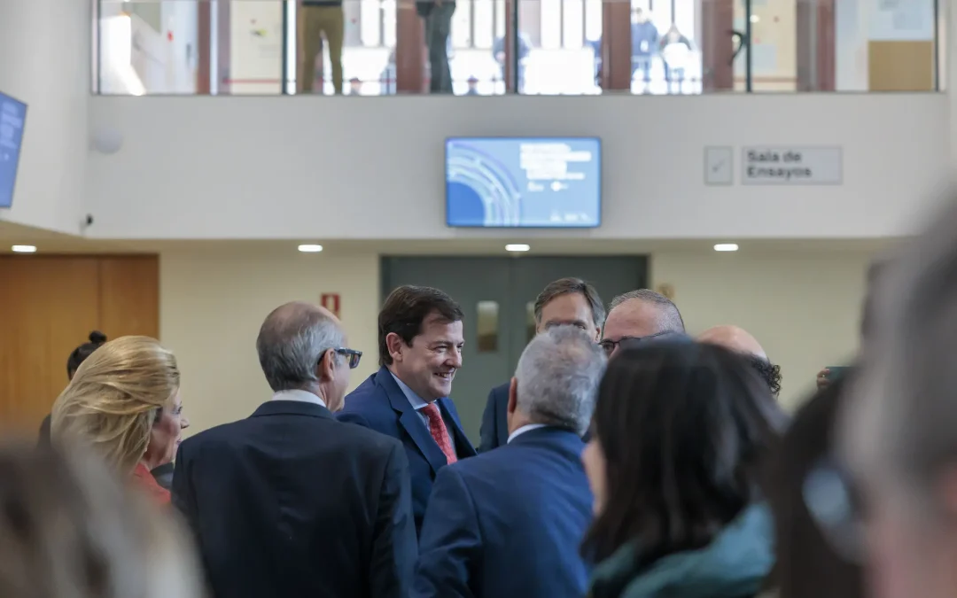 Mañueco presenta el Plan Estratégico de Medicina Personalizada de Precisión
