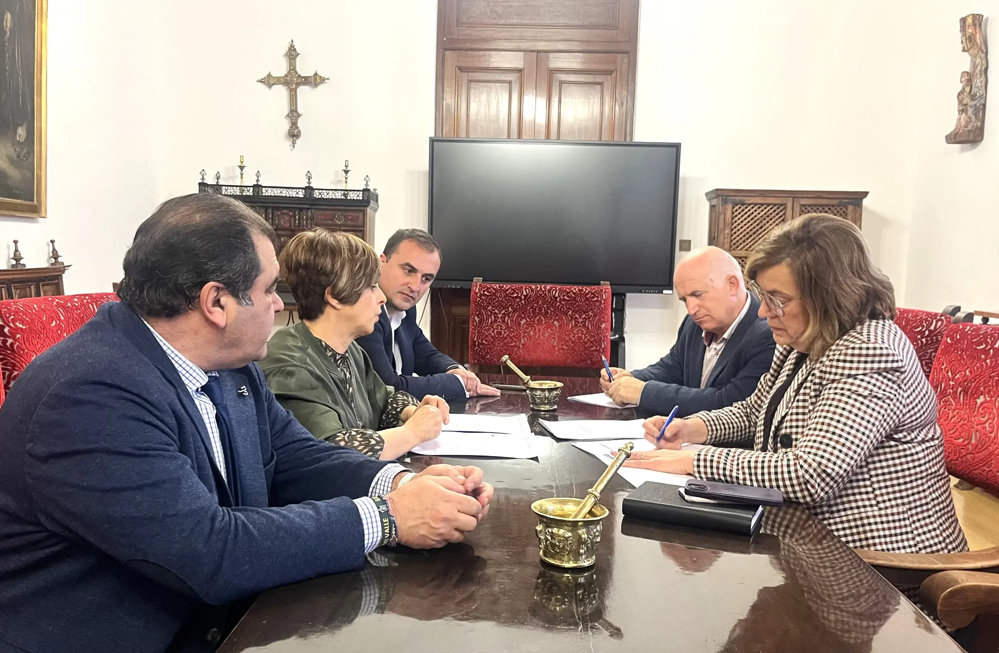 Diputación estudiará el problema en la captación de aguas de Bustillo de la Vega