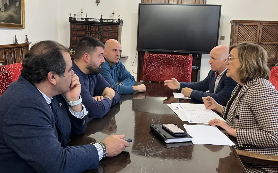 La Diputación estudiará mejorar el abastecimiento en Arenillas de San Pelayo