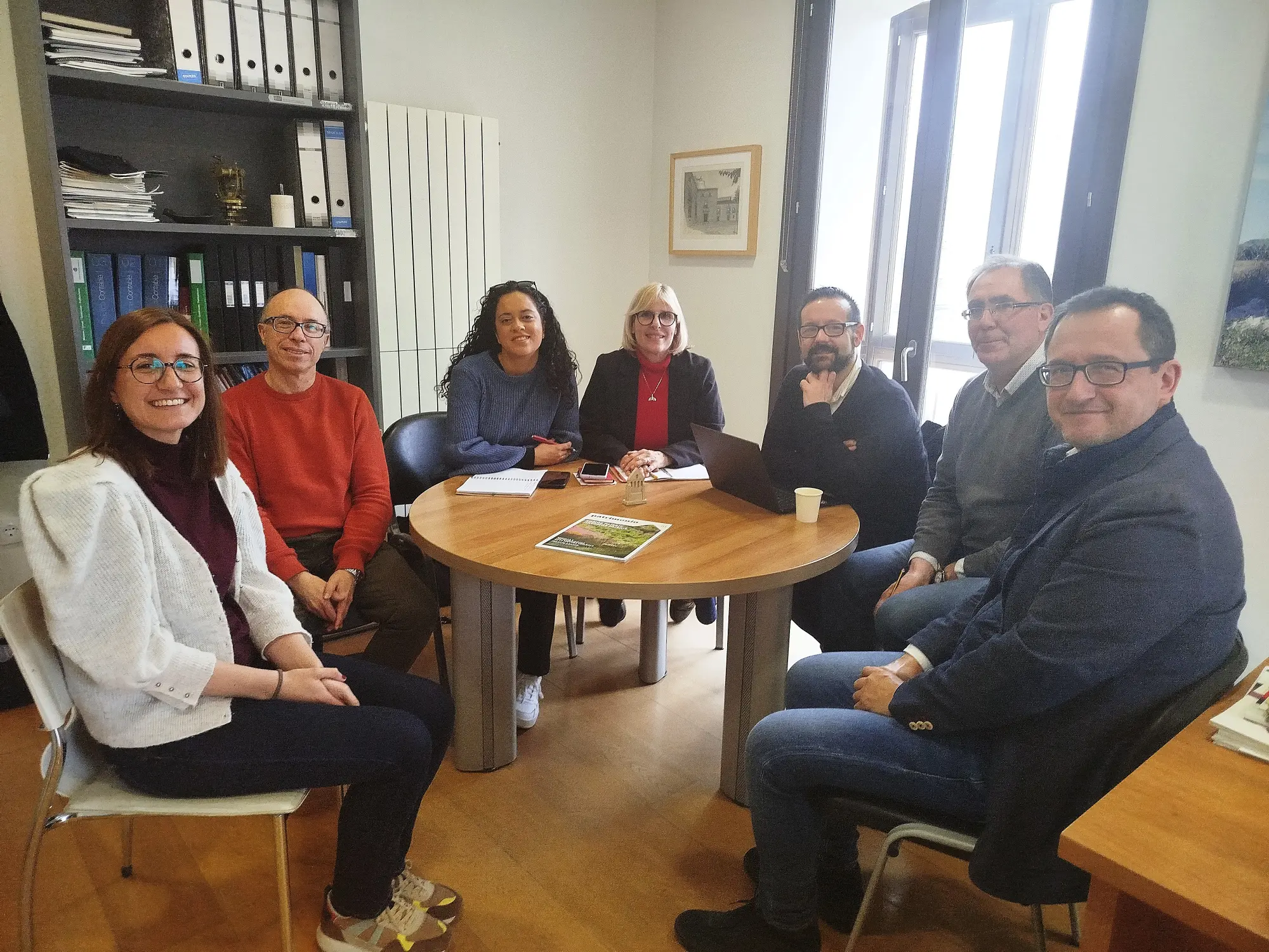 La Fundación Santa María la Real recibe la visita de una delegación cubana de la UNESCO