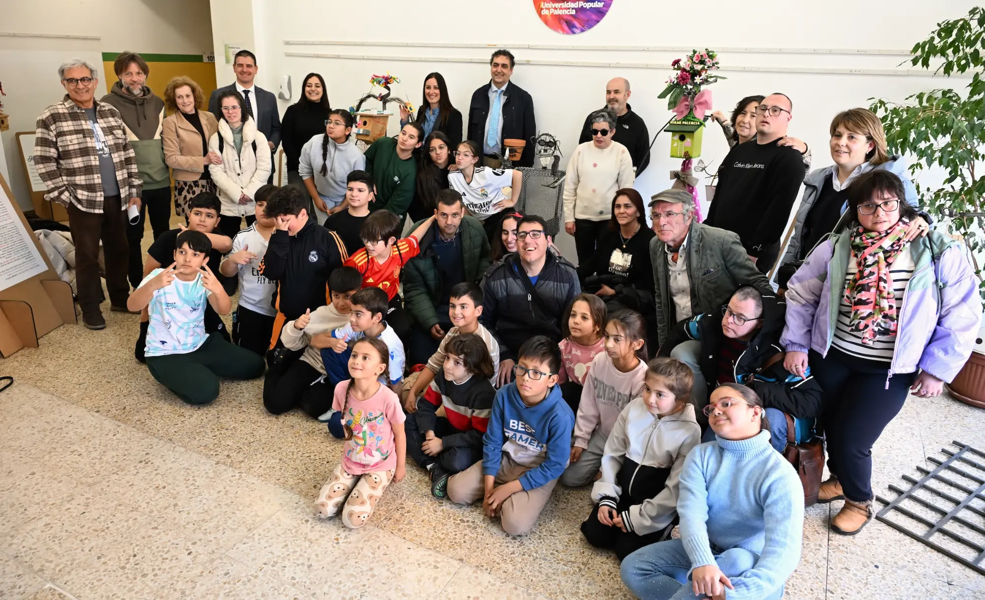 La MCIP inaugura la exposición ‘Abrazapájaros’, el “hilo” que une la creación artística y la inclusión social