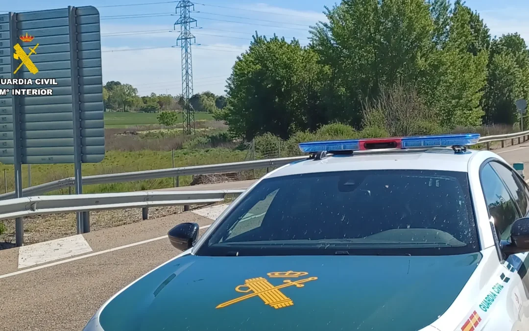 Investigada una persona por desobediencia grave y conducción temeraria