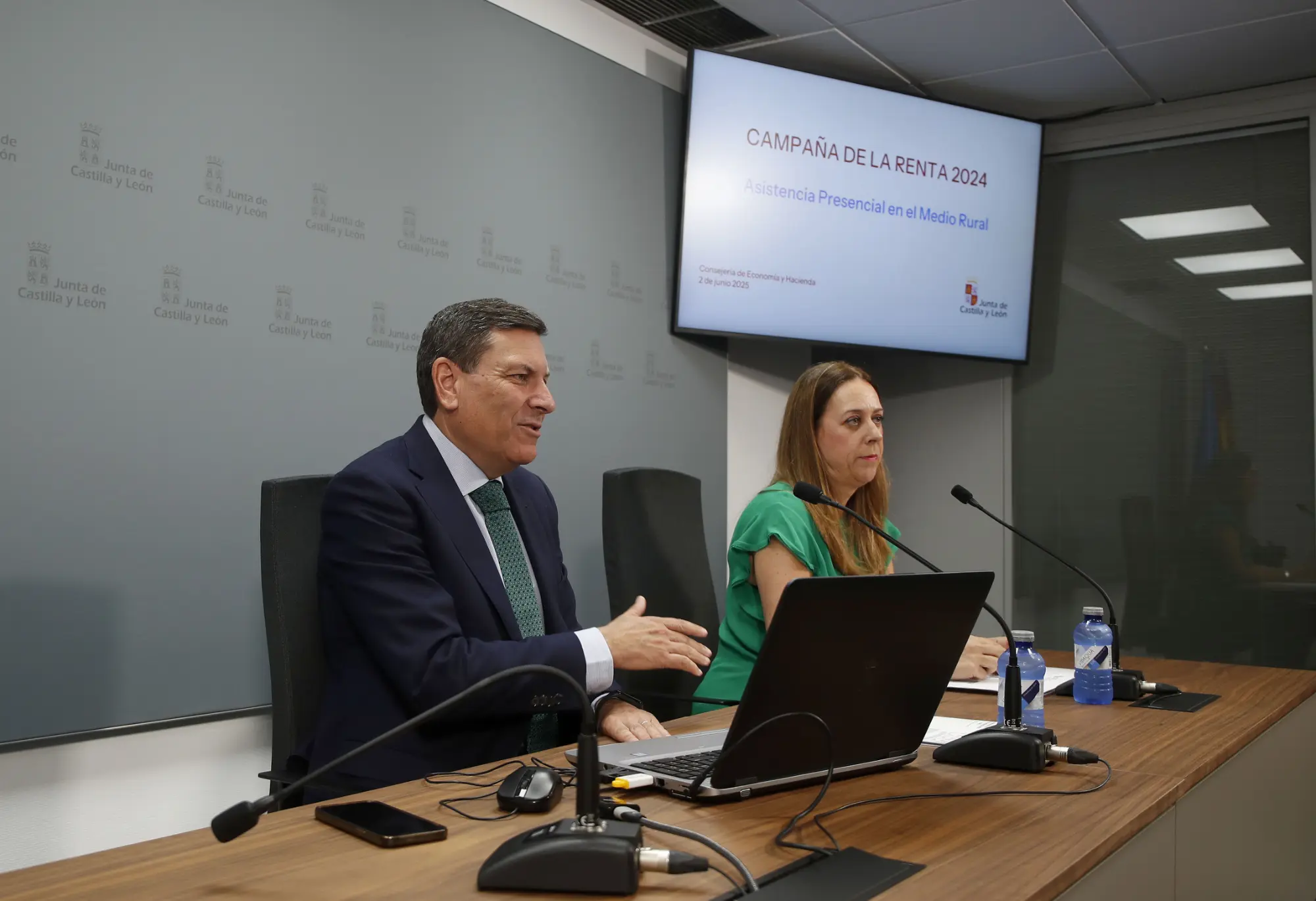 La JCyL ofrece un servicio presencial para hacer la declaración de la renta de 2024 en 81 municipios del medio rural