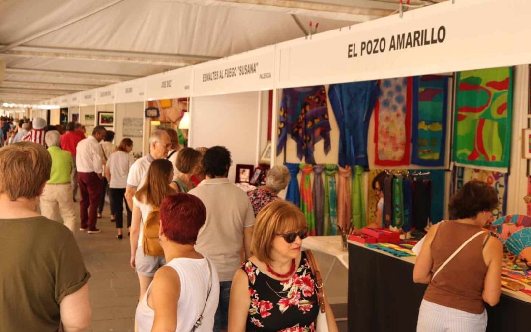 La XXVI Feria de Artesanía de Palencia reúne a más de 30 talleres en el Paseo del Salón