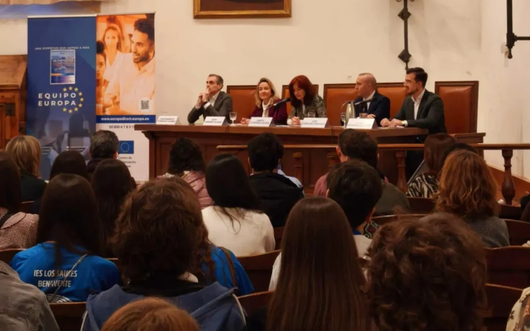 La Junta de Castilla y León colabora con la III Olimpiada Autonómica sobre la Unión Europea en la Universidad de Salamanca